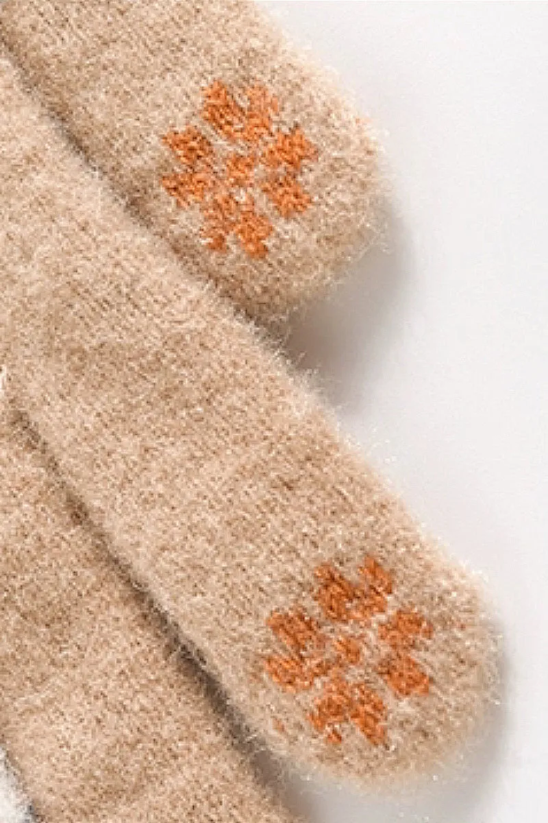 Cute Festive Knit Touchscreen Gloves